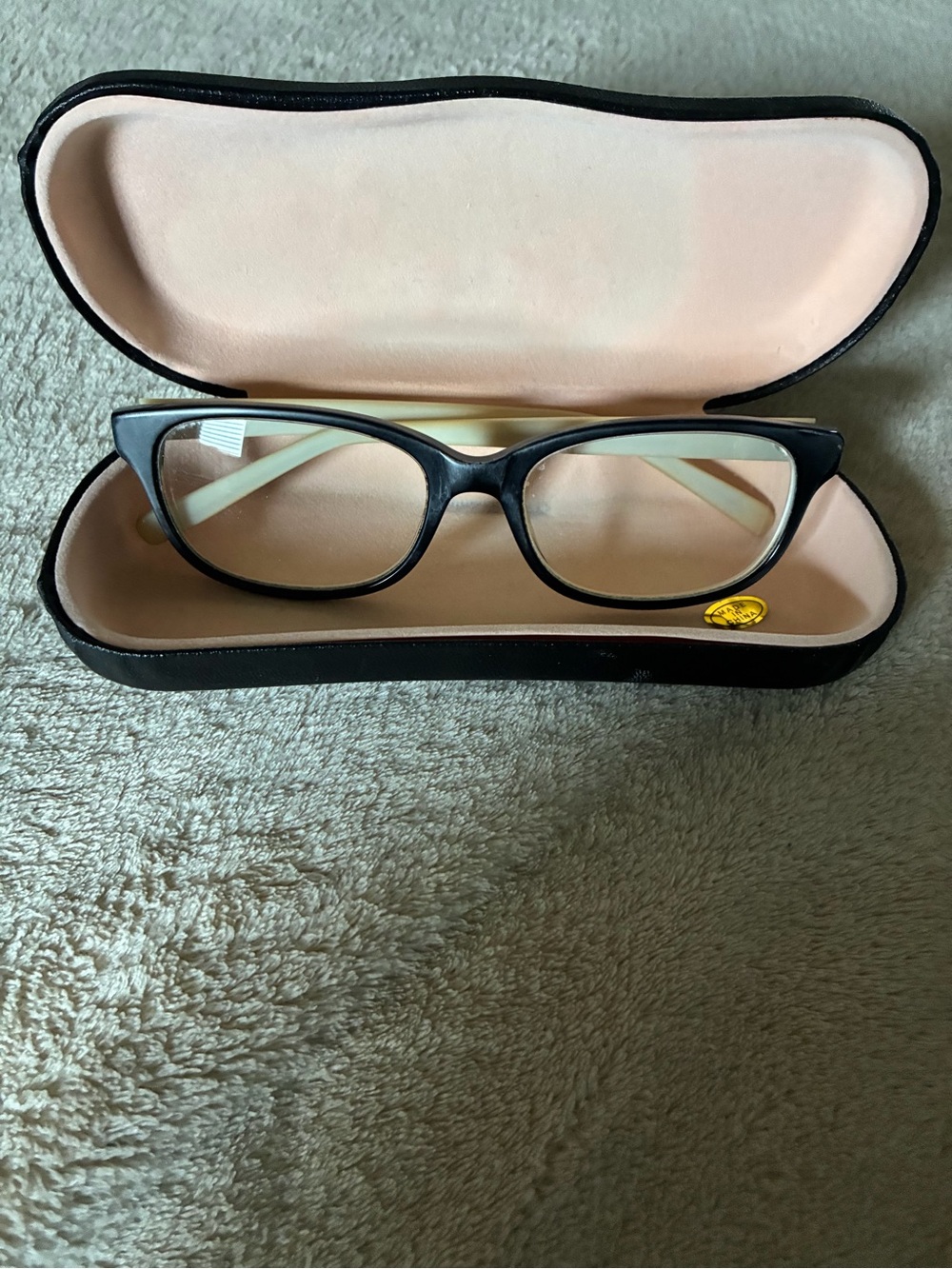 Women's Black Cat-Eye Reading Glasses with Protective Case